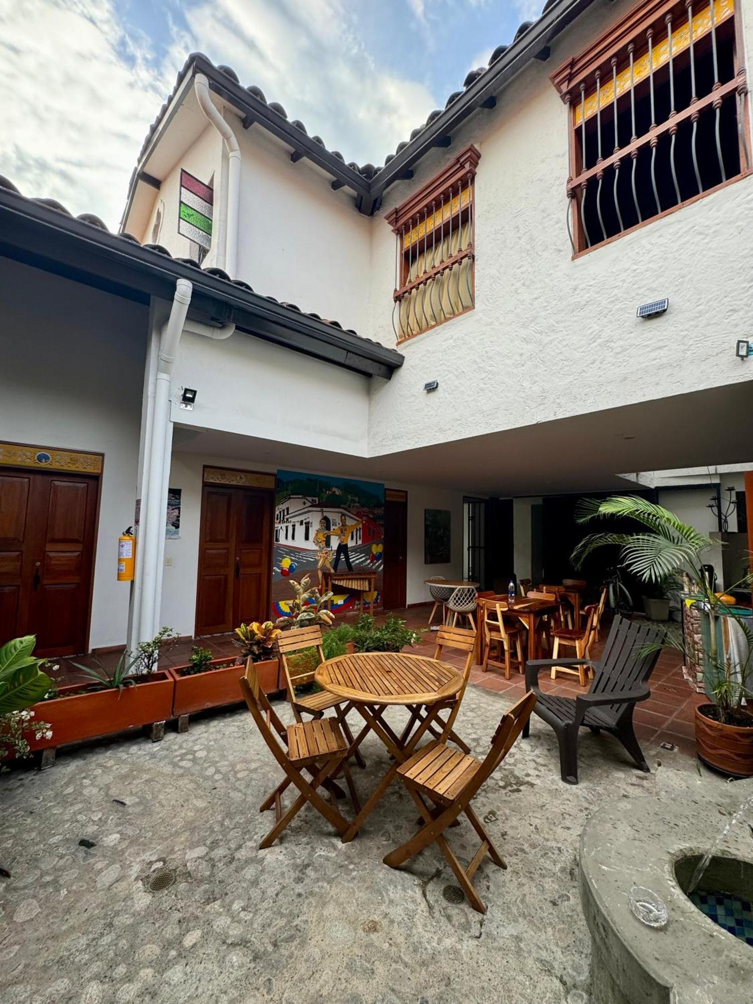 Hotel Casa Bresse Cali Eksteriør bilde