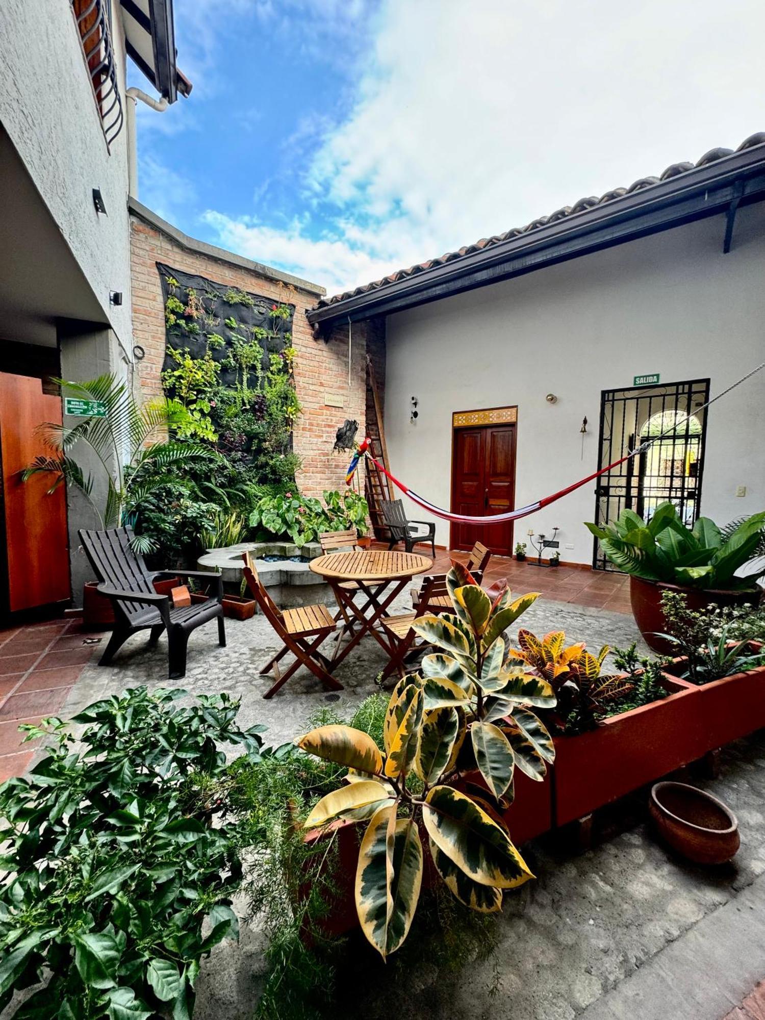 Hotel Casa Bresse Cali Eksteriør bilde